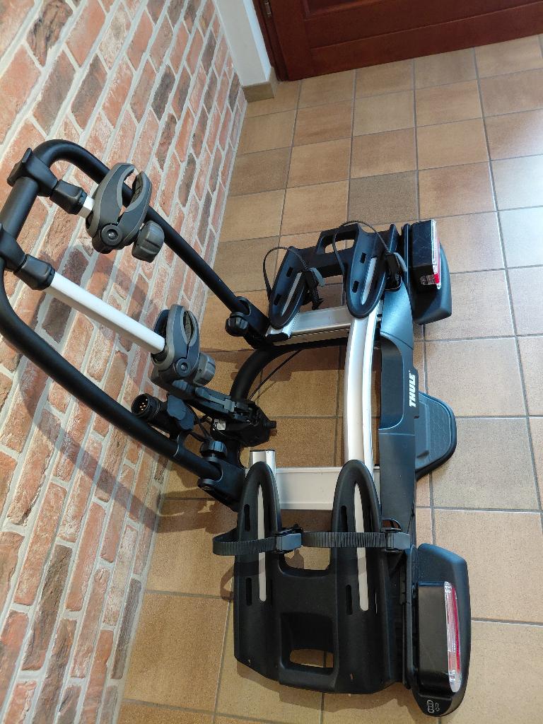 fietsdager voor trekhaak thule, Auto diversen, Fietsendragers, Ophalen, Brede banden, Zo goed als nieuw, 2 fietsen