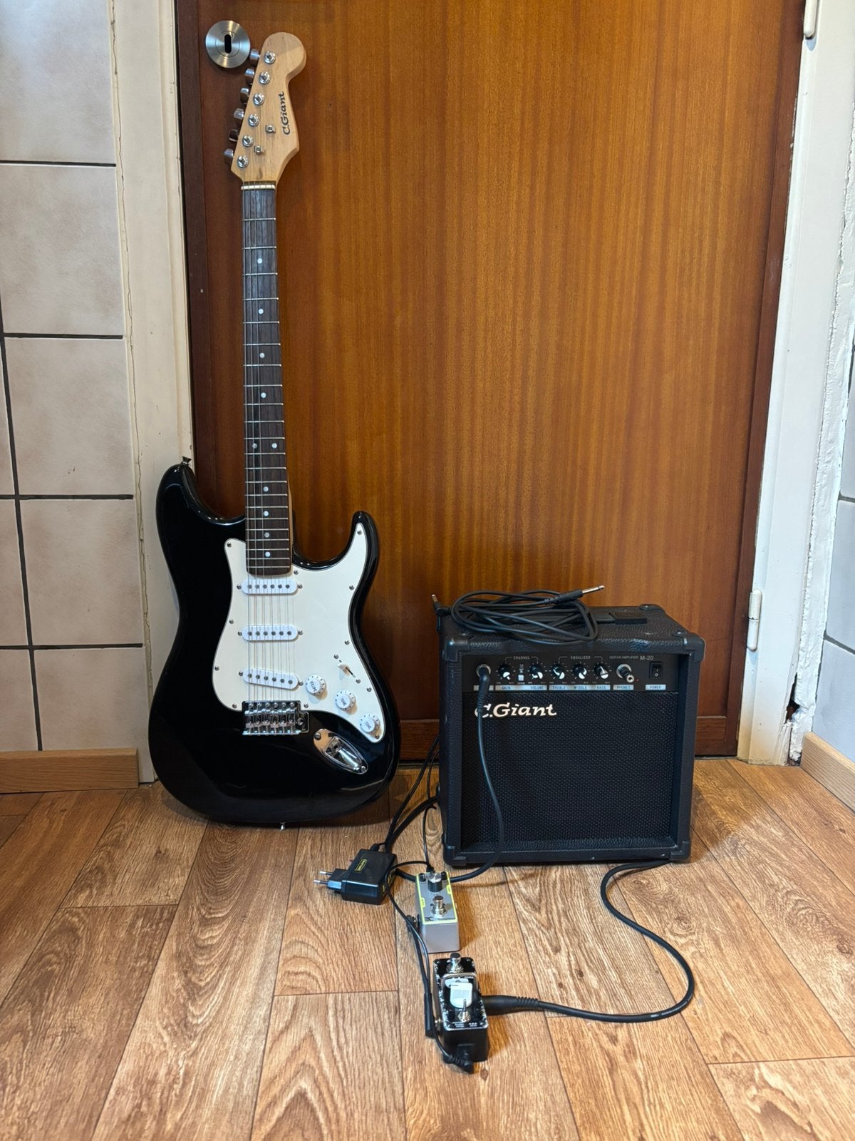 Elektrisch Gitaar + Versterker C. Giant, Musique & Instruments, Enlèvement, Comme neuf, Avec ampli