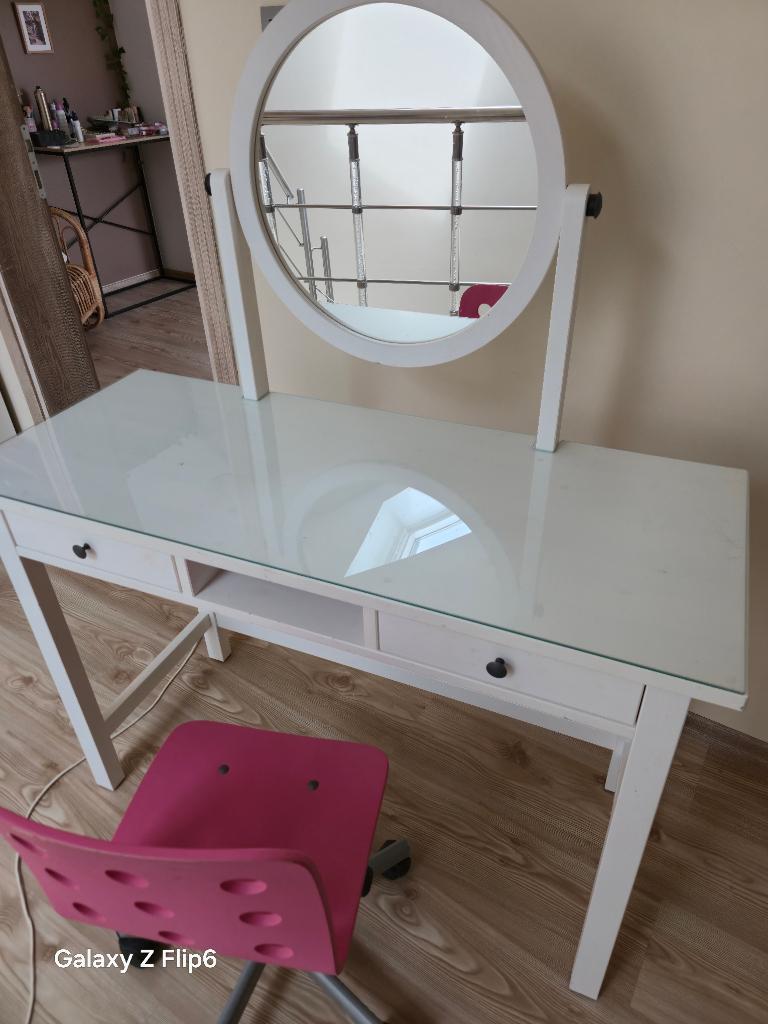 Coiffeuse et chaises  50 euro, Maison & Meubles, Tables | Coiffeuses, Enlèvement, Utilisé, Bois