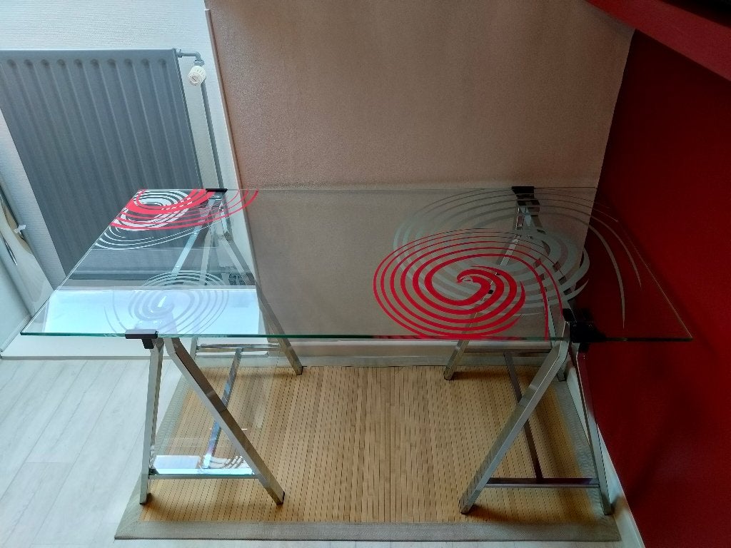 Bureau van roestvrij aluminium, met zeer stevig glas, Huis en Inrichting, Bureaus, Ophalen, Demontabel, Zo goed als nieuw, Modern