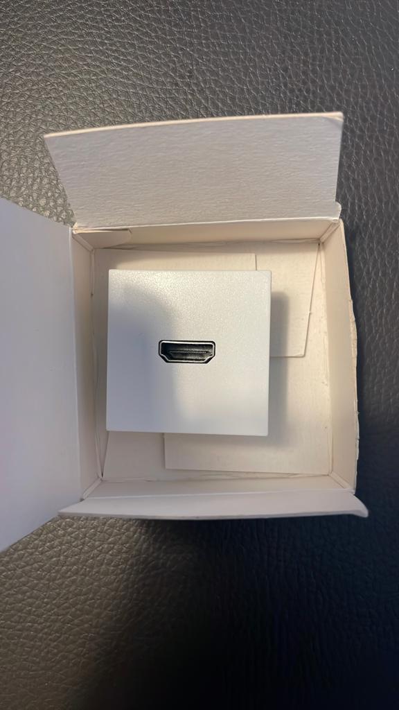 Niko 101-69417 hdmi aansluiting, Enlèvement ou Envoi, Neuf