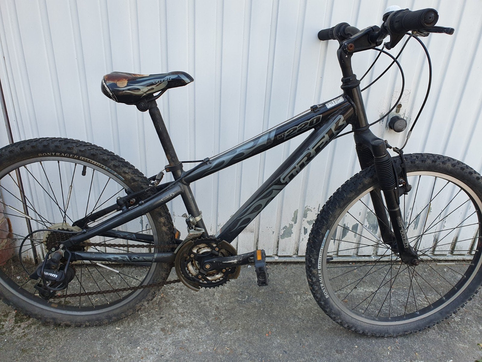 Jonge´ fiets, Ophalen