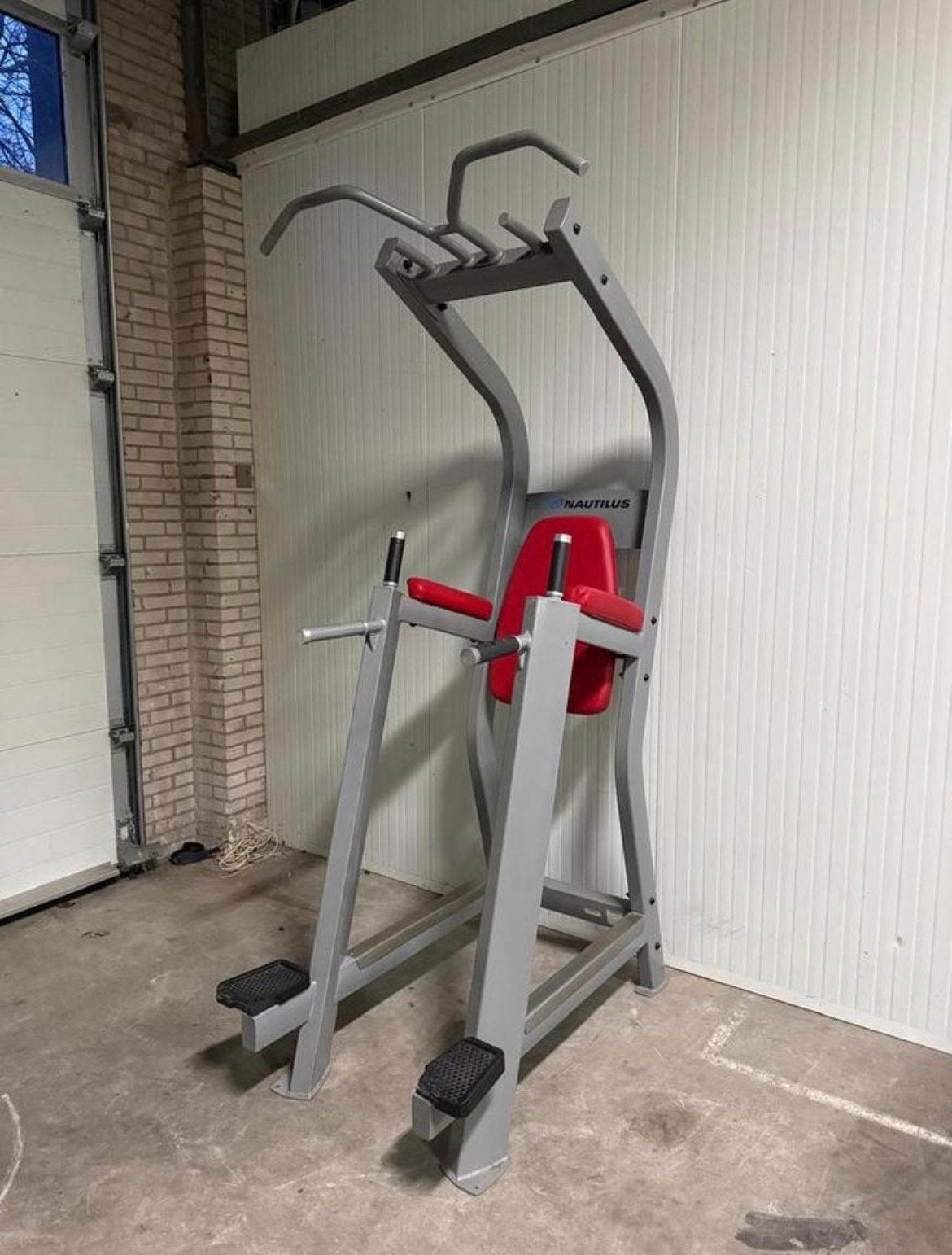 Nautilus Chin Dip machine / Dips / pull ups, Enlèvement, Utilisé, Bras, Autres types