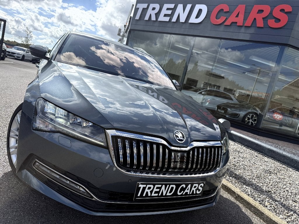 SKODA SUPERB COMBI 2.0 CR TDi STYLE DSG AUT.PANO KEYLES CAM, Cuir, Achat, Phares entièrement LED, Entreprise