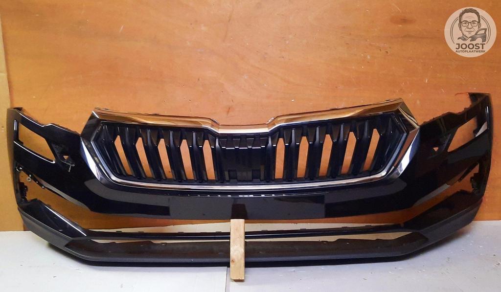 Voorbumper orgineel Skoda Karoq v.a 2017 KLS 57A807221, Origine de la pièce connue, Utilisé, Skoda, -tr. Vaclava Klementa 869, 293 01 Mlada Boleslav, CZ