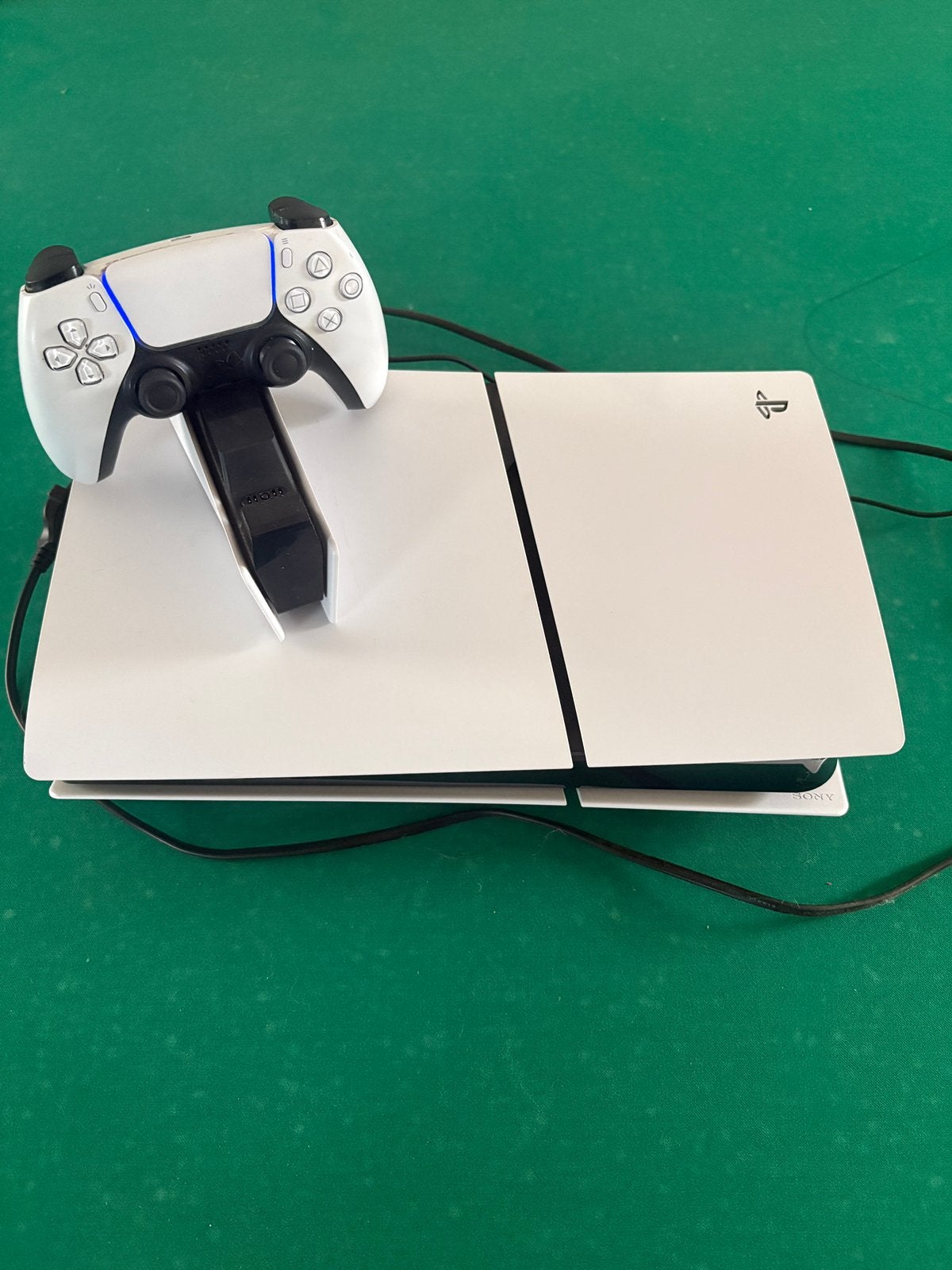 PS5 disc edition 1TB + 1 controller + laadstation, Ophalen of Verzenden, Zo goed als nieuw, Playstation 5