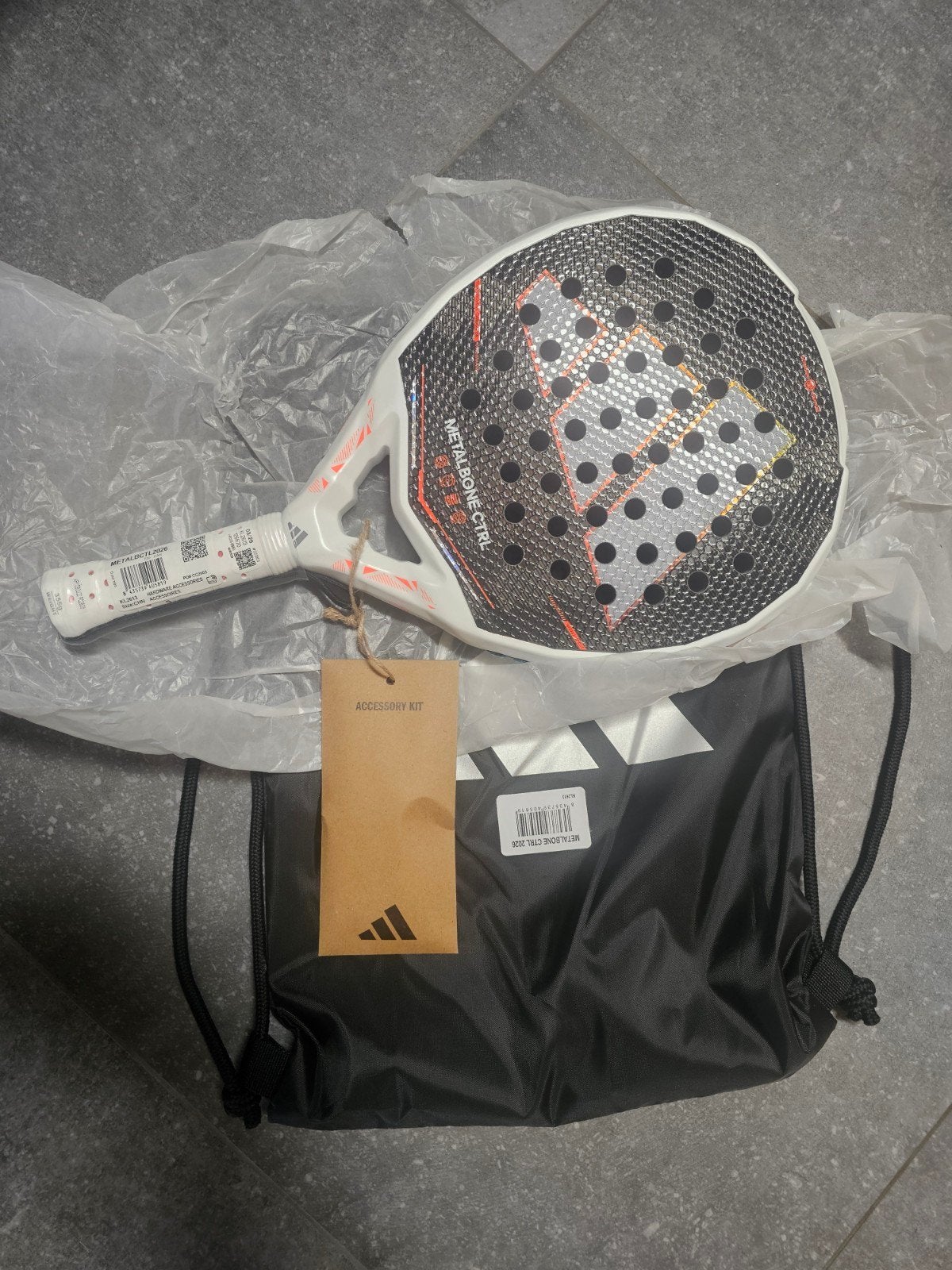 ADIDAS Metalbone CTRL 3.5 NIEUW, Sport en Fitness, Padel, Ophalen of Verzenden