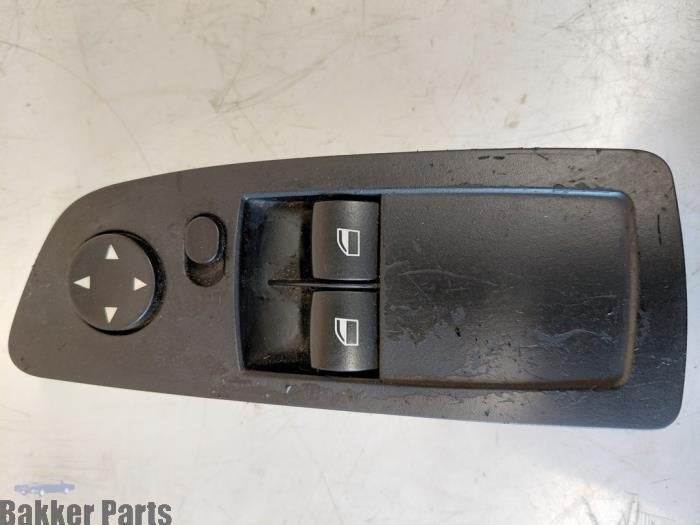 Commutateur vitre électrique d'un BMW 1-Serie, -, 3 mois de garantie, Utilisé, -