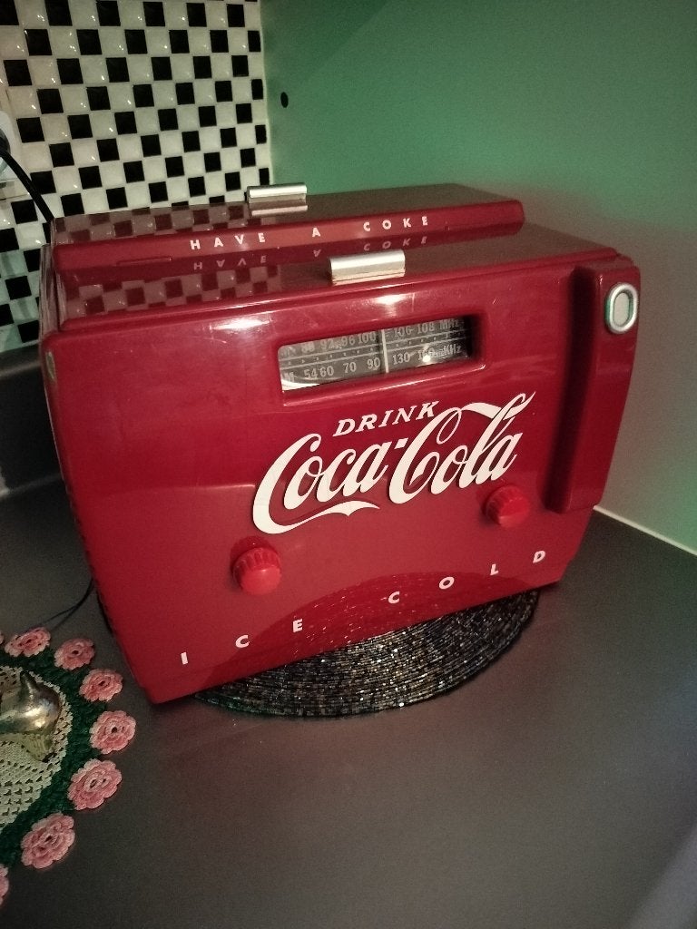 COCA COLA RADIO CASSETTE, Enlèvement, Audio et Vidéo