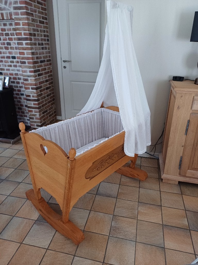 wieg, bodem en matras, binnenbekleding., Ophalen, Zo goed als nieuw, Wieg