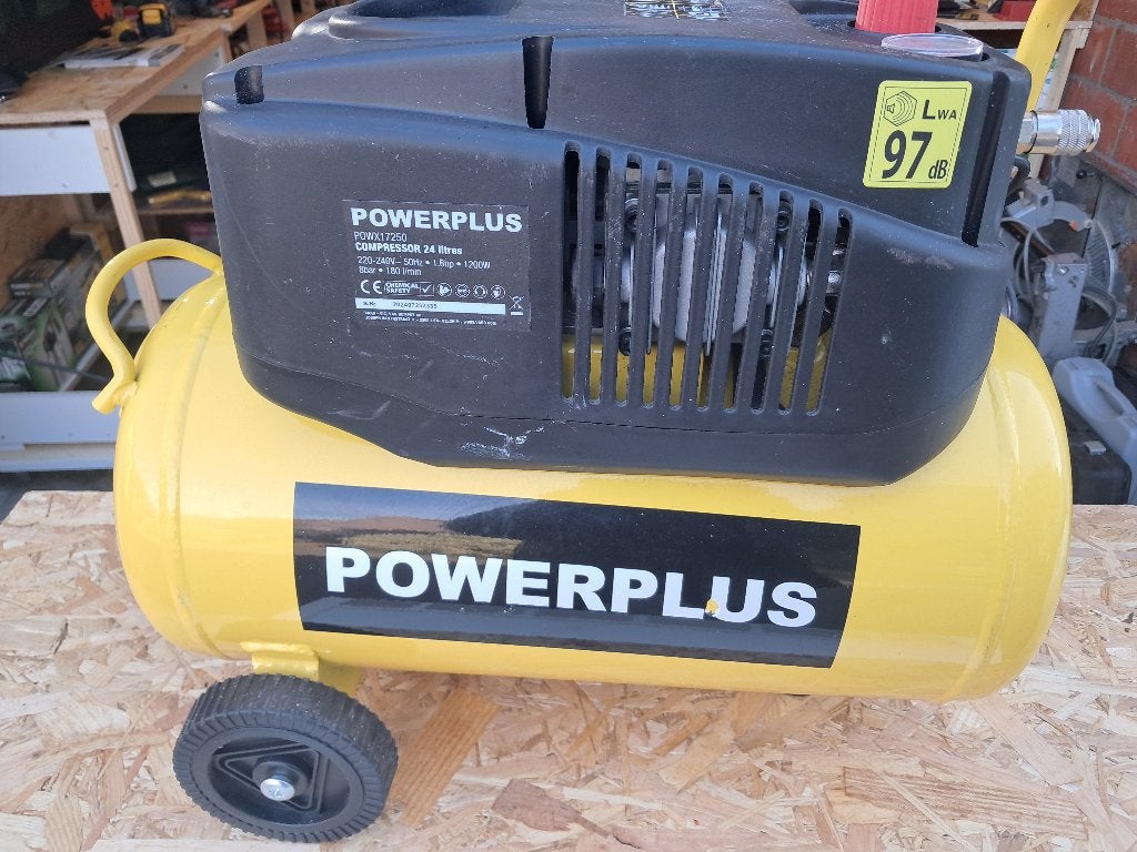 Compressor nieuw, Doe-het-zelf en Bouw, Ophalen, Geluidgedempt, 10 bar of meer, Nieuw