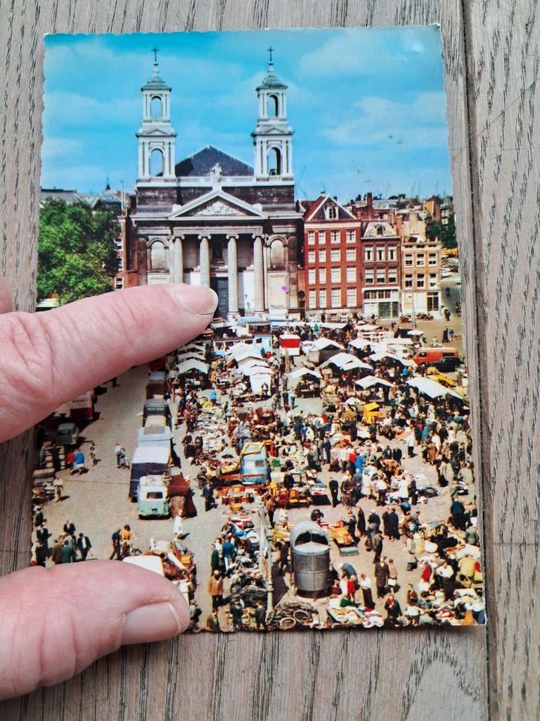 Description : Amsterdam, Waterloopplein avec ses voitures ré, Enlèvement ou Envoi