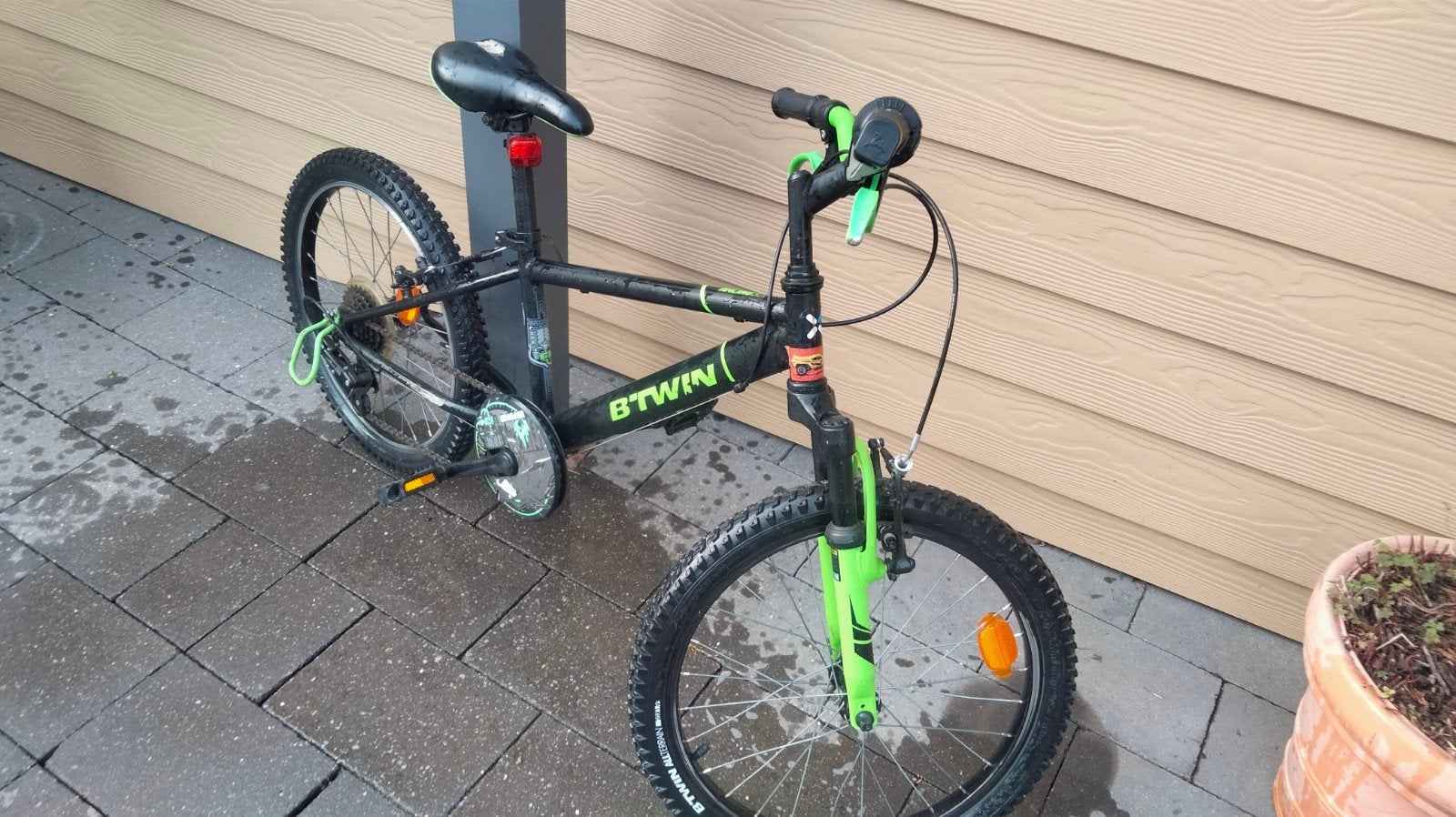 B twin fiets+ gratis step, Fietsen en Brommers, Ophalen