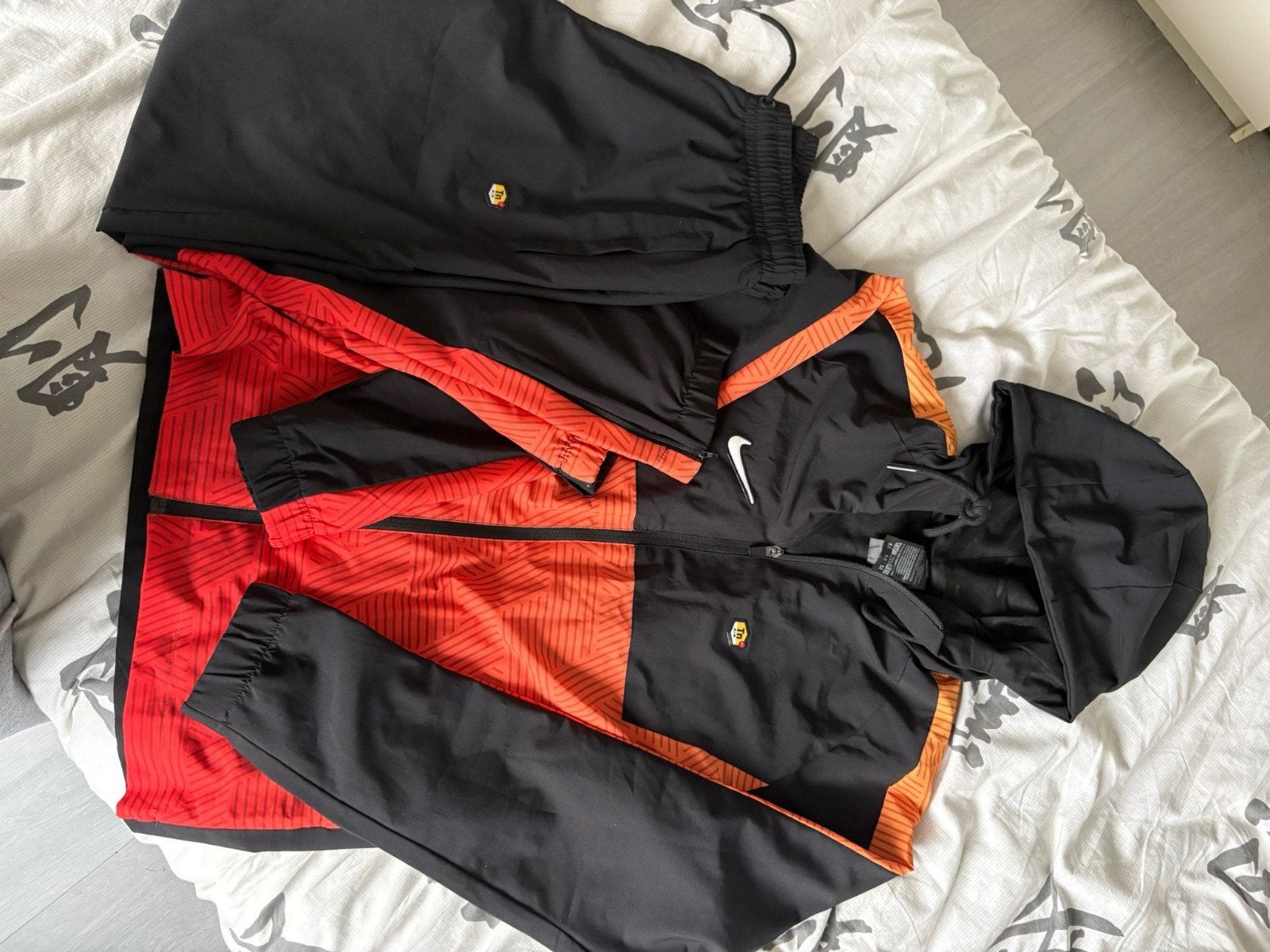Set + chaussures Nike TN Air à vendre., Vêtements | Hommes, Vêtements de sport, Enlèvement ou Envoi