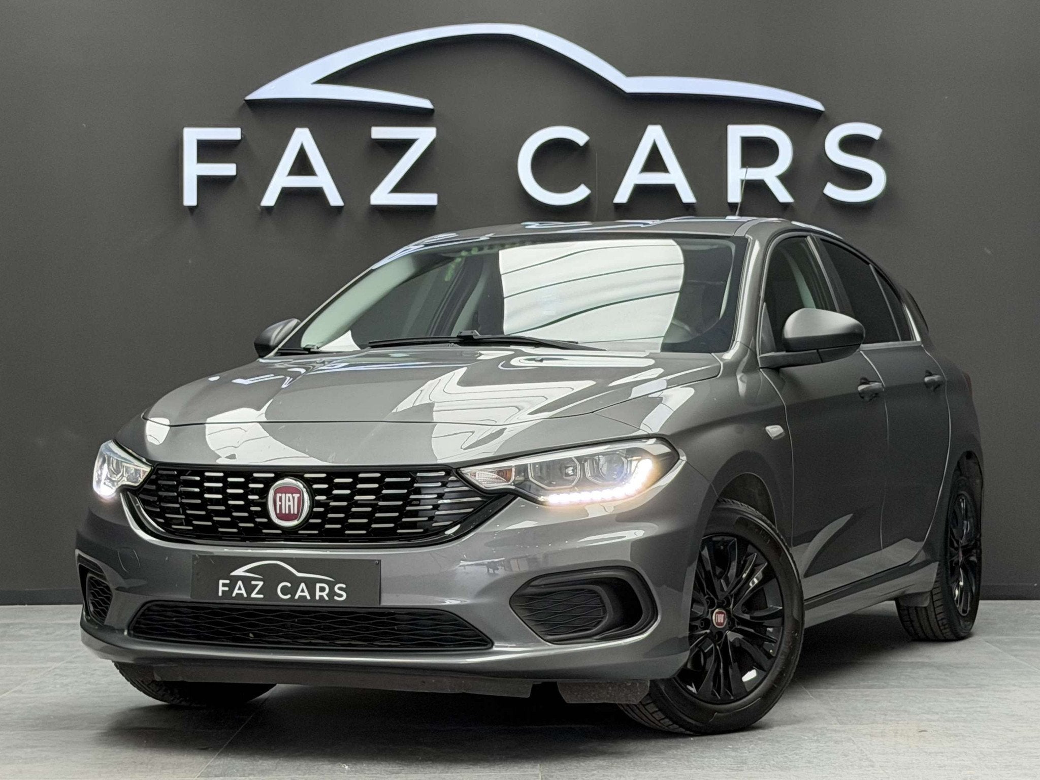 Fiat Tipo 1.4i Street * 1ER PROP + JANTES + CLIM + GARANTIE, Argent ou Gris, Achat, Euro 6, Entreprise