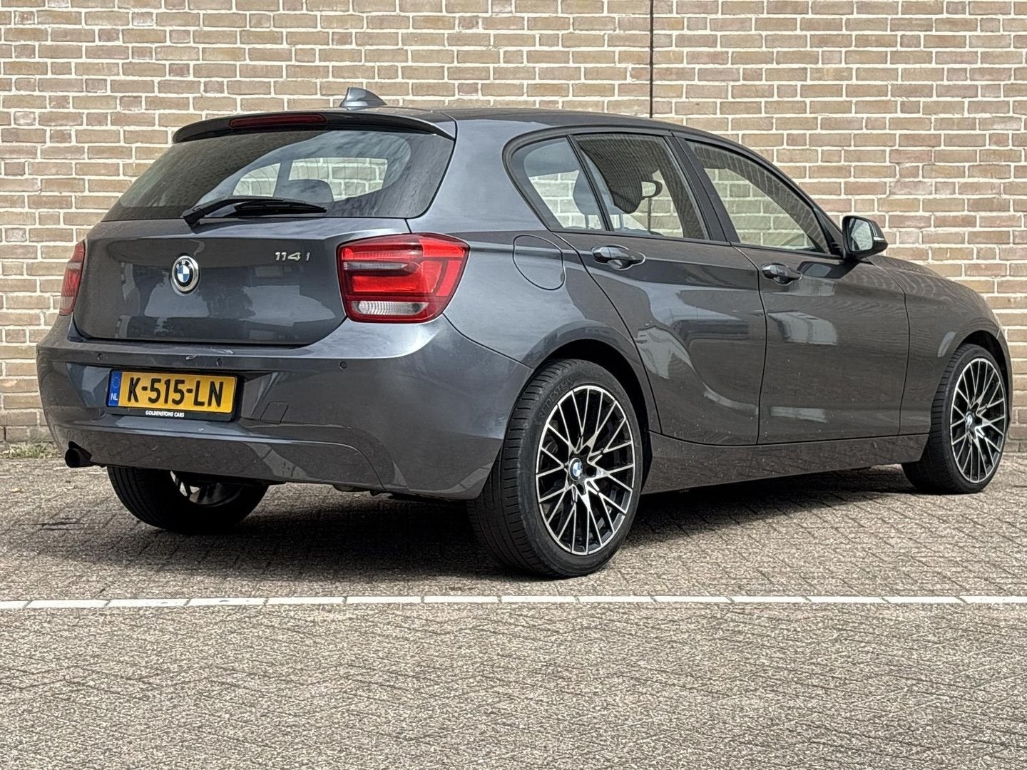 BMW 114 1-serie 114i EDE | Airco | Navi | PDC |, Auto's, Start-stop-systeem, 1 Reeks, 129 g/km, Zilver of Grijs