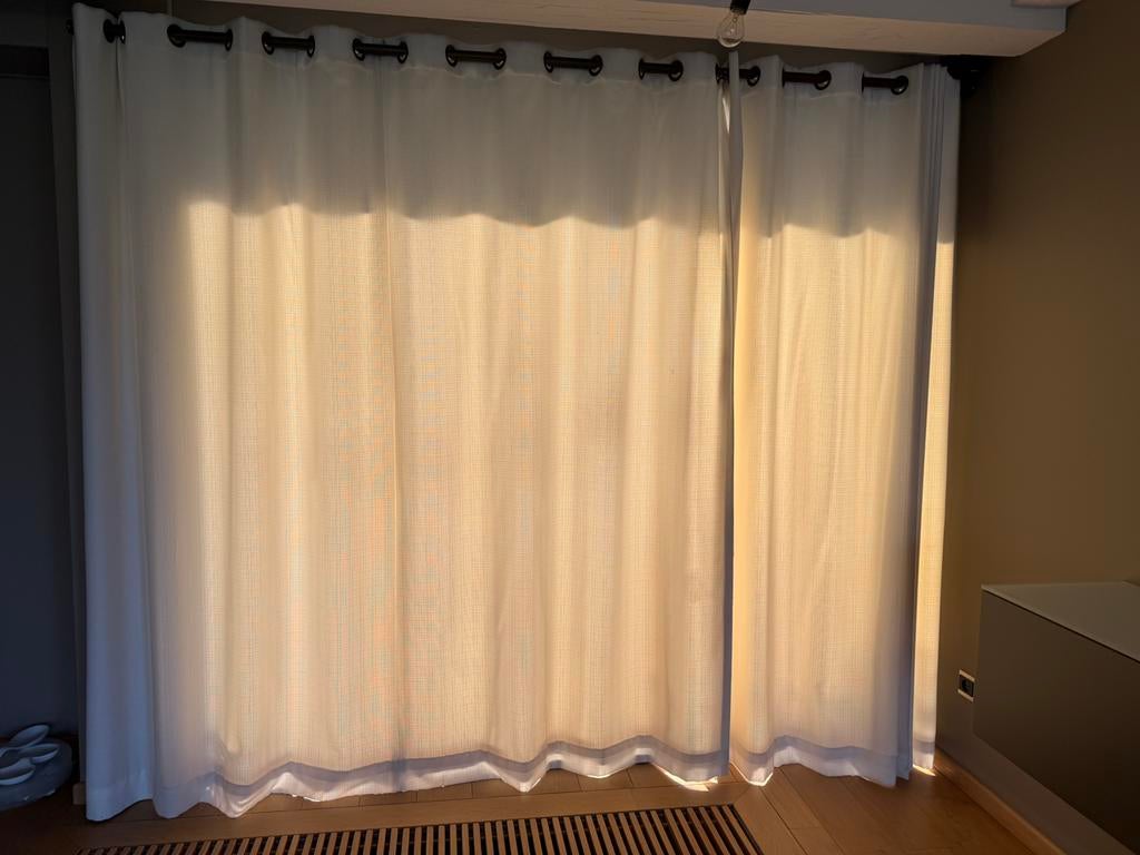 2 x Gordijn wit met ringen, Huis en Inrichting, 200 cm of meer, Wit, Ophalen of Verzenden, Zo goed als nieuw