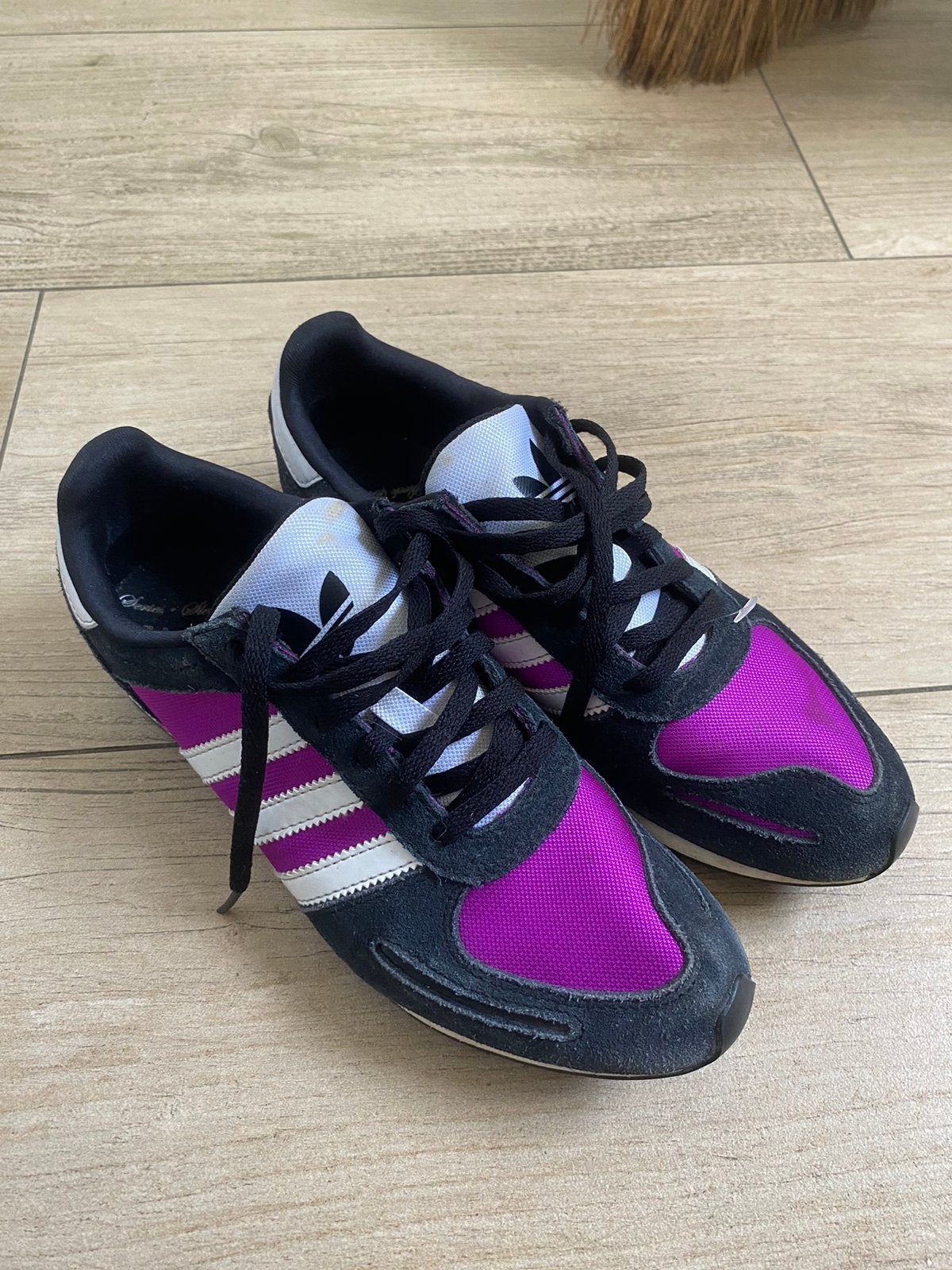 ADIDAS mooie damessneakers maat 37, Sports & Fitness, Enlèvement, Comme neuf