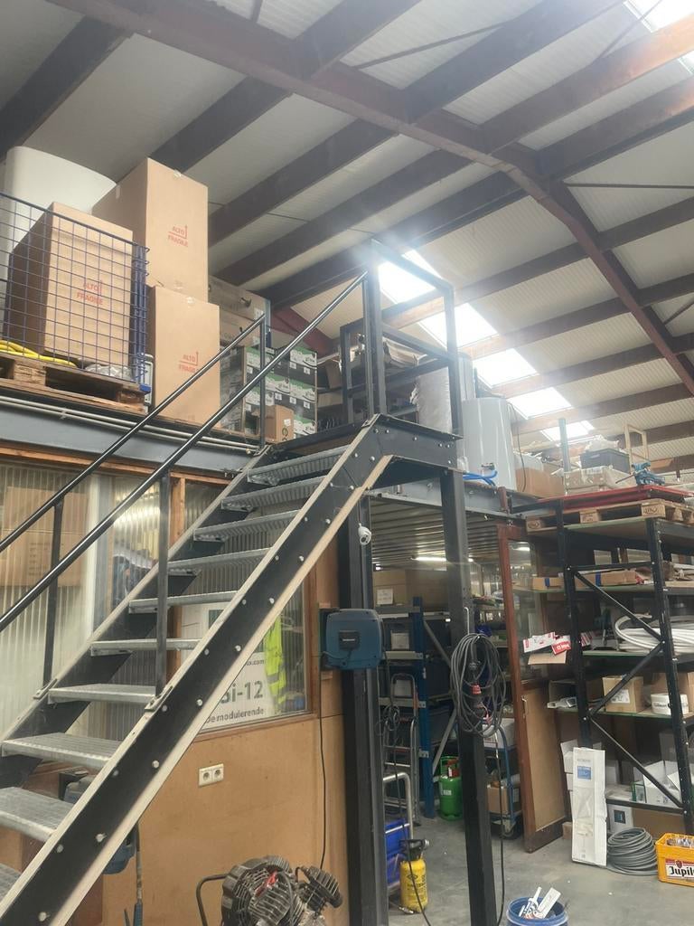 Metalen trap 2m95, Doe-het-zelf en Bouw, Ophalen, Zo goed als nieuw