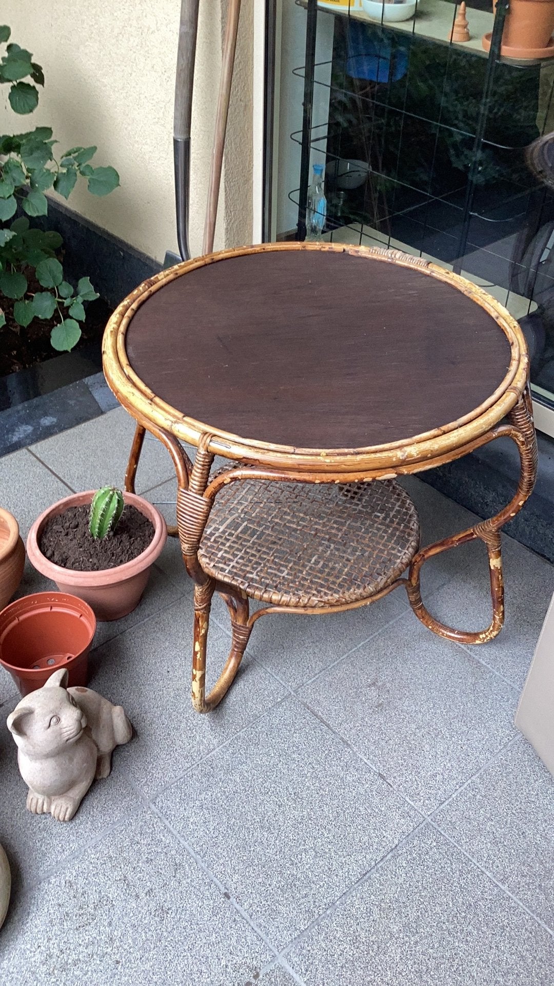 Table en rotin rétro, Enlèvement