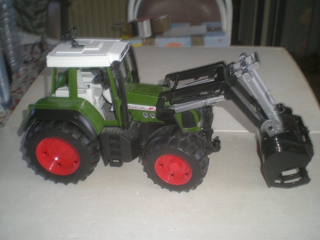 tractor met schepper bruder, groen, Ophalen of Verzenden, Gebruikt