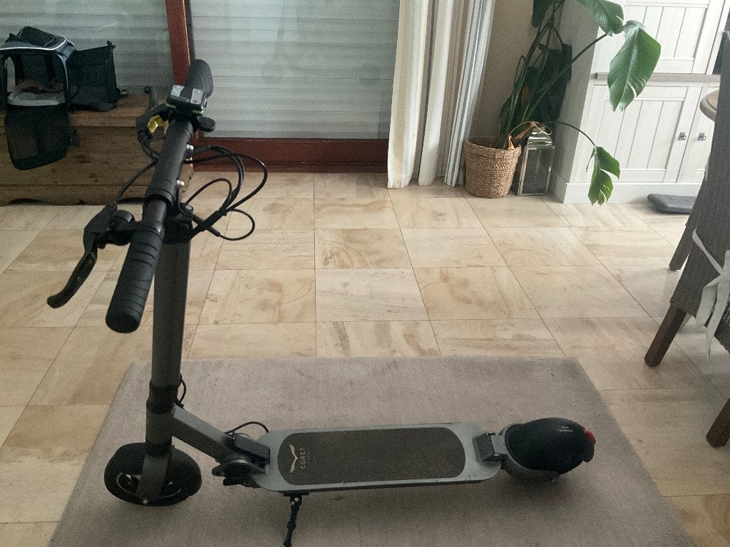 Egret Eight elektrische scooter met AV/AR-vering, Fietsen en Brommers, Steps, Zo goed als nieuw, Elektrische step (E-scooter)