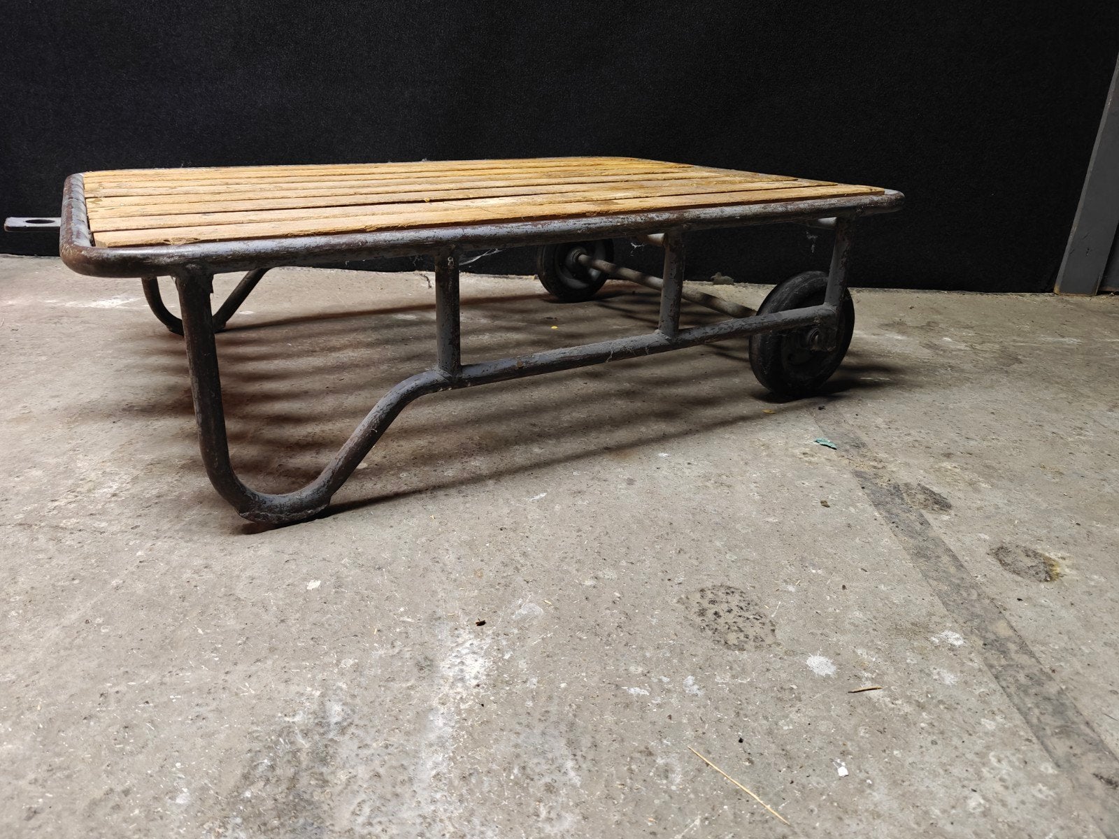 vintage fabrieks kar, Antiek en Kunst, Ophalen