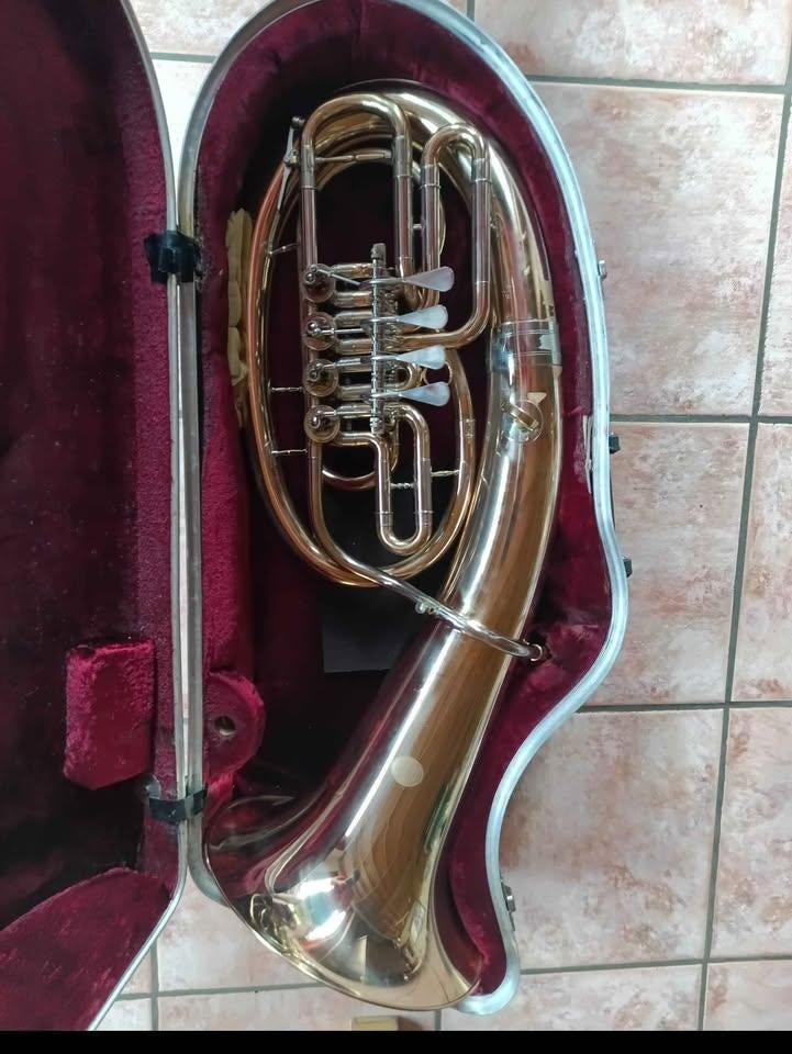 Euphonium ovale, Musique & Instruments, Instruments à vent | Tubas, Enlèvement, Utilisé, Tuba en si bémol, Avec valise ou sac