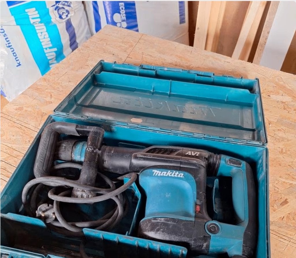 Makita SDS-max AVT Breekhamer in koffer, Doe-het-zelf en Bouw, Gereedschap | Boormachines, Ophalen, 600 watt of meer, Boor- en/of Breekhamer