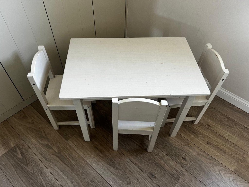 Kindertafel + 3 kinderstoelen – complete set, Ophalen, Gebruikt, Overige typen