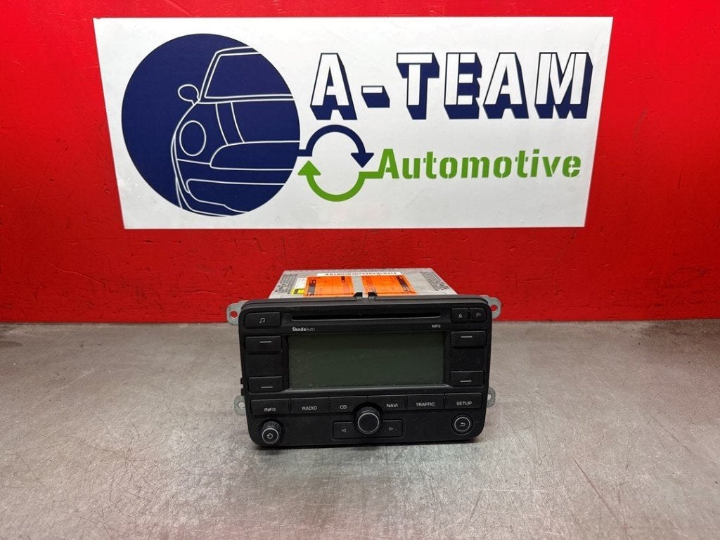 RADIO Skoda Fabia II (5J) (01-2006/12-2014), Utilisé, Info@skoda-auto.de, Skoda, Max-Planck-Straße  3-5
64331  Weiterstadt, DE
