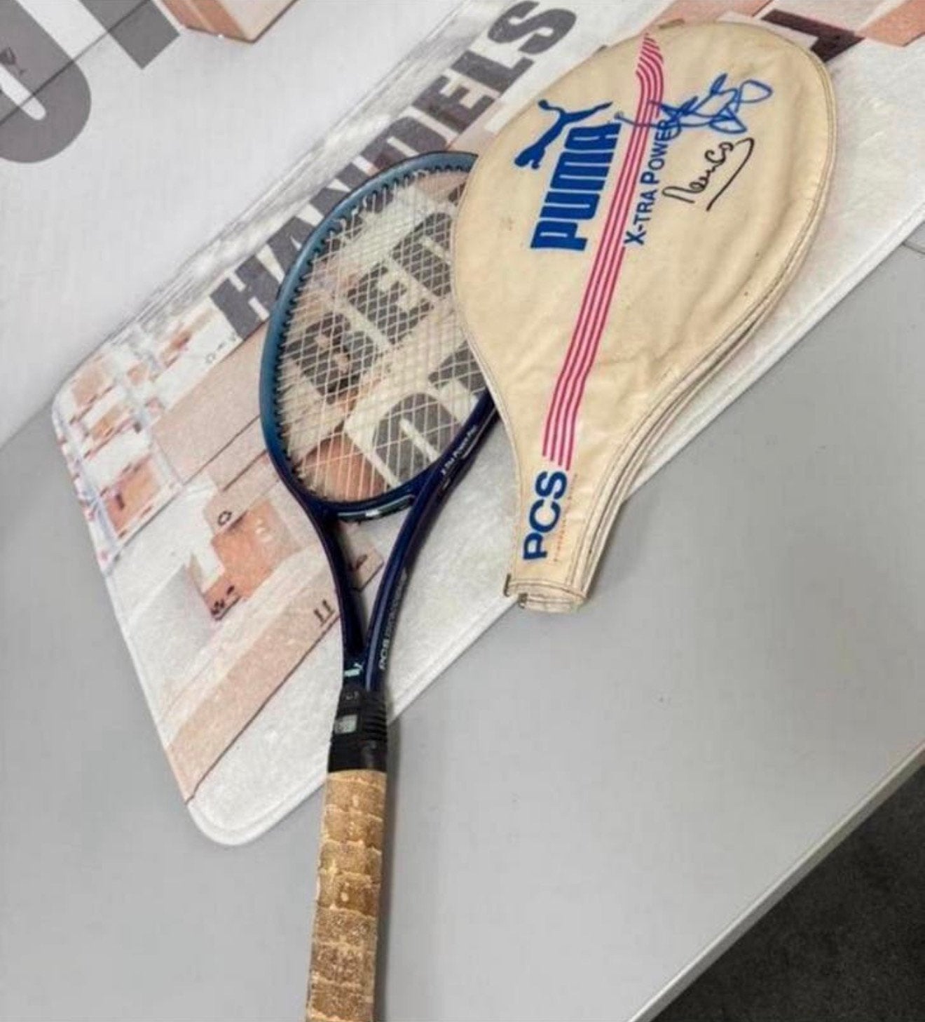 PUMA X-TRA POWER PRO PCS TENNIS RACKET Jeremy Bates Signed !, Sport en Fitness, Tennis, Zo goed als nieuw, Racket, Ophalen of Verzenden