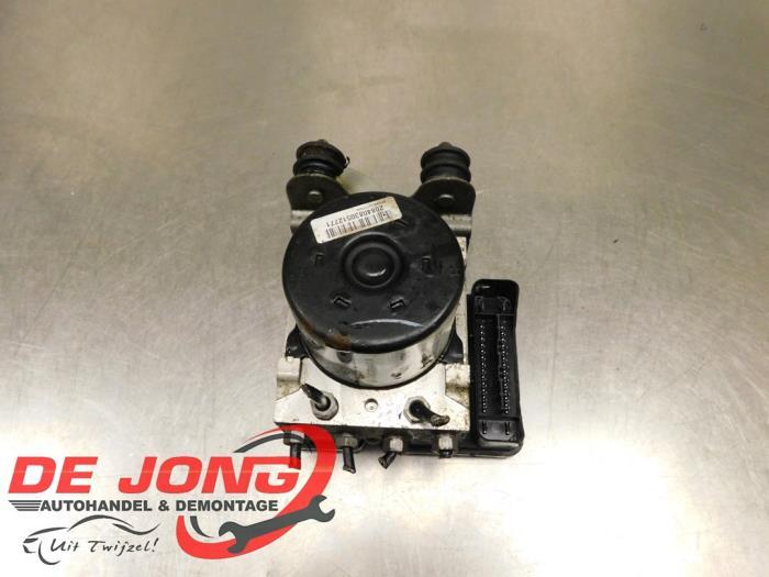 ABS Pomp van een Volkswagen Transporter, Gebruikt, -, Volkswagen, -