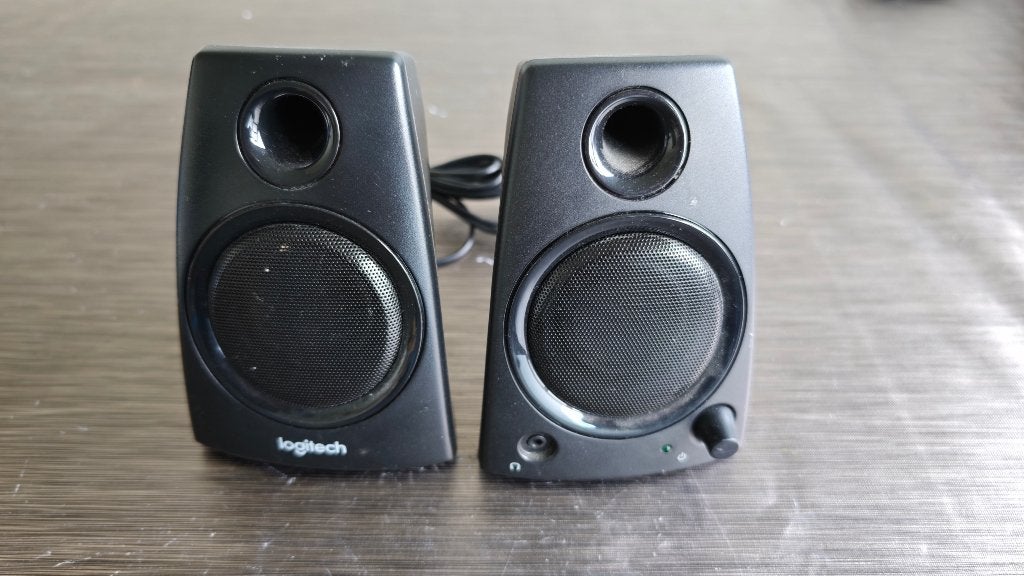 Logitech PC Speakers 2.0 – Compacte Stereo Luidsprekers, Computers en Software, Ophalen, Gebruikt, Overige typen, Logitech