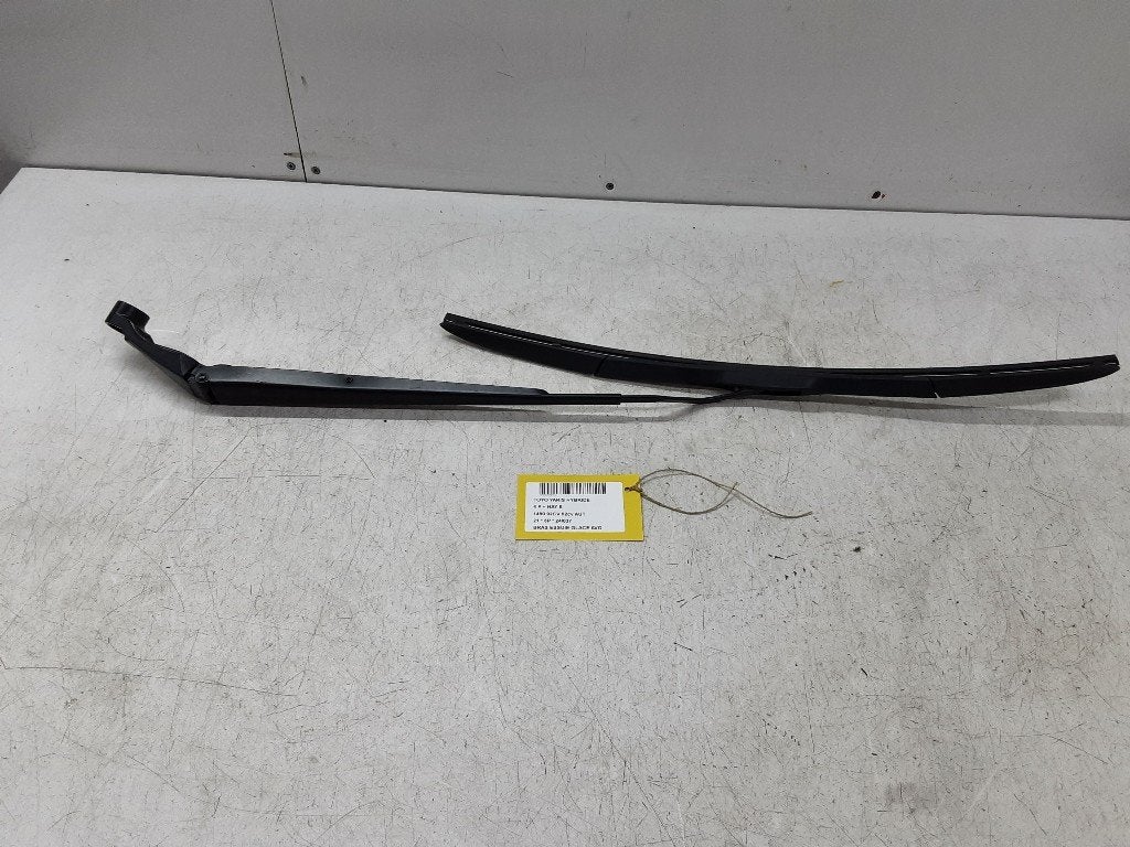 RUITENWISSERARM LINKS VOOR Yaris IV (P21 / PA1 / PH1), Auto-onderdelen, Gebruikt, Kundenbetreuung@toyota.de, Toyota, Toyota-Allee 2
50858  Köln, DE