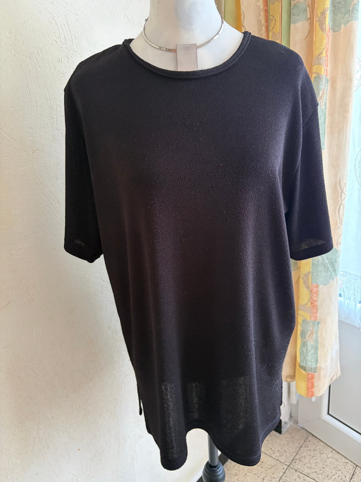 T-shirt noir confortable taille 2 / L-Xl, Enlèvement ou Envoi, Comme neuf, Noir, Manches courtes