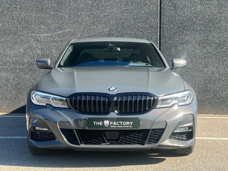 BMW Série 3, Automaat, https://public.car-pass.be/vhr/3371ef7c-66c0-4c29-bb3f-347cbaa49db3, 4 cilinders, Bedrijf