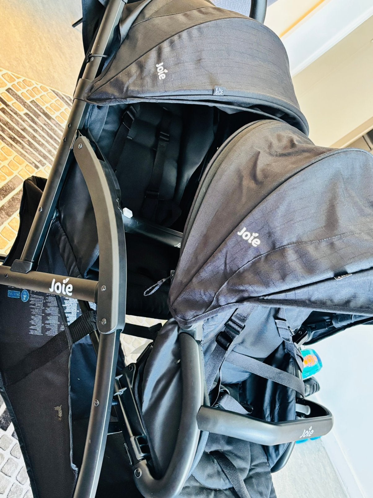 2 zitter buggy van het merk Joie, Kinderen en Baby's, Buggy's, Ophalen, Zo goed als nieuw