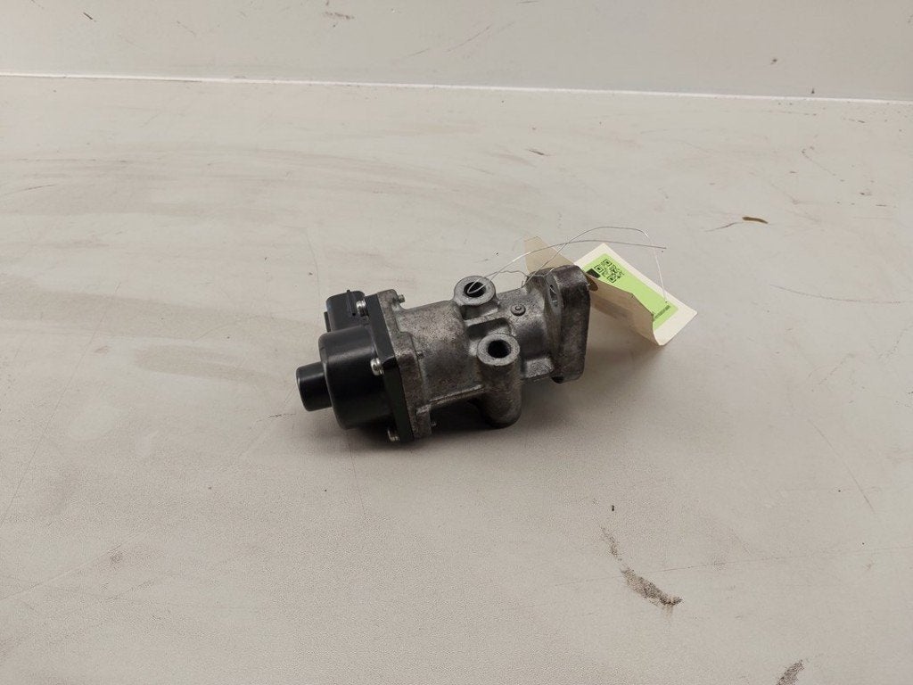 EGR KLEP Suzuki Ignis (MF) (|1811162R70|1811162R70000|), Suzuki-Allee 7
64625  Bensheim, DE, Gebruikt, Suzuki Deutschland GmbH