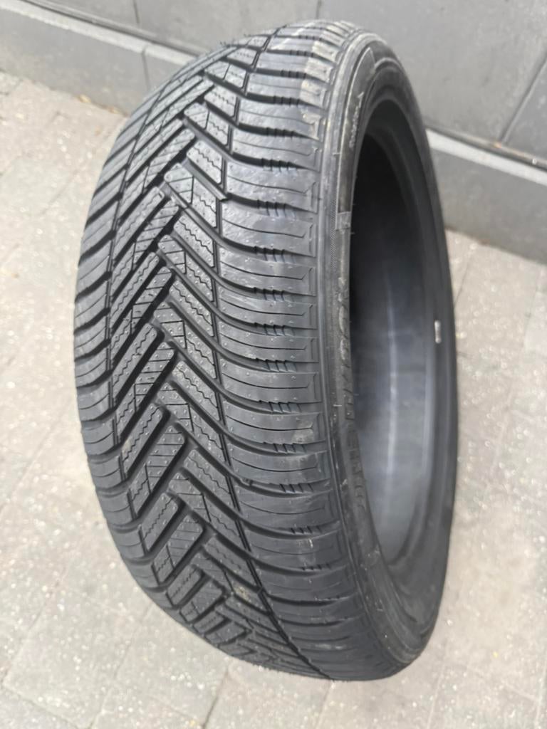 2 pneus hankook 4 saisons 205/55R19 97V neuf, Neuf, 4 Saisons, Véhicule de tourisme, 205 mm