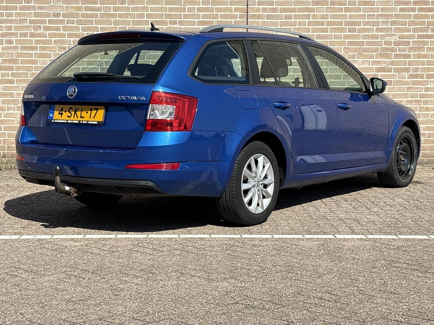 Skoda Octavia Combi 1.2 TSI Greentech Ambition Businessline, Autos, Skoda, Achat, Entreprise, Boîte manuelle, Noir