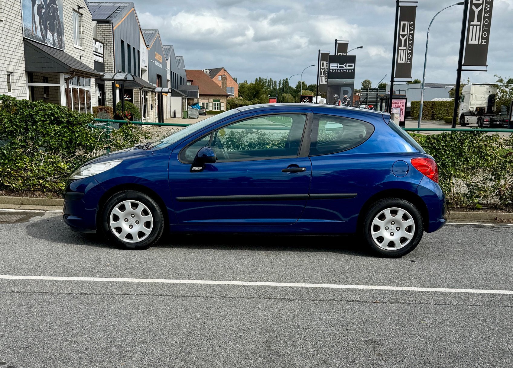 Peugeot 207 1.4 VTI | CarPlay | Camera | Airco l LEZ OK, Autos, Achat, Noir, Particulier, Tissu