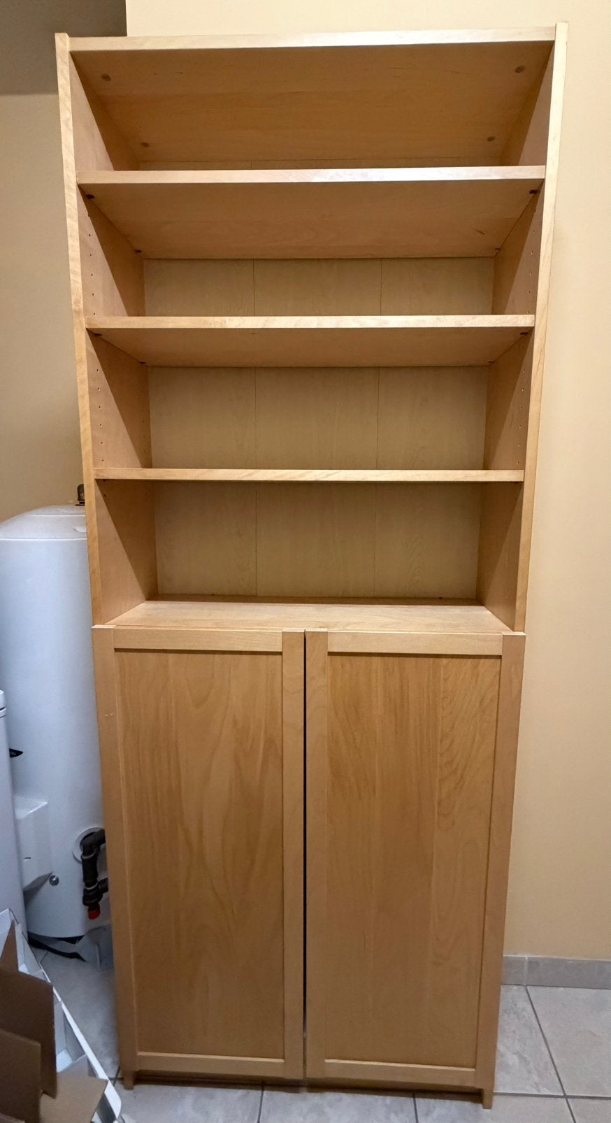 Hoge boekenkast met deuren - 200x80x28cm, Ophalen, 200 cm of meer, 50 tot 100 cm, 25 tot 50 cm