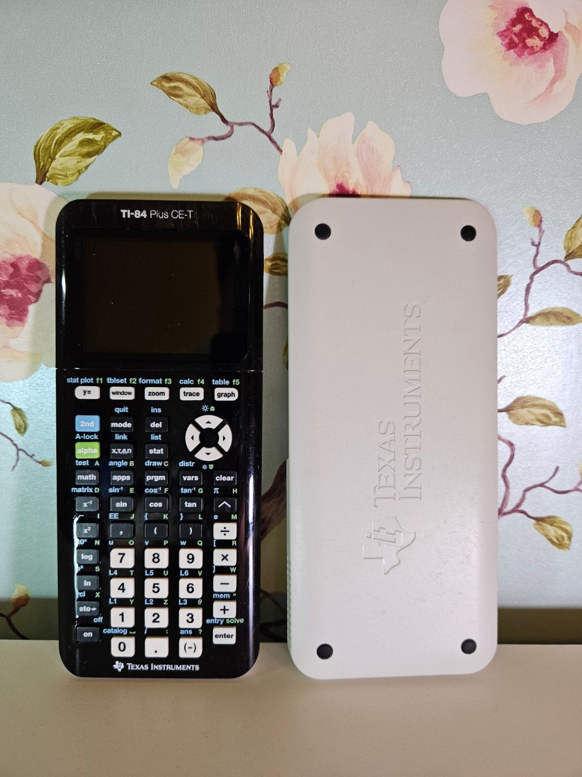Ti 84 Plus Ce-t, Divers, Calculatrices, Envoi, Calculatrices graphique, Utilisé