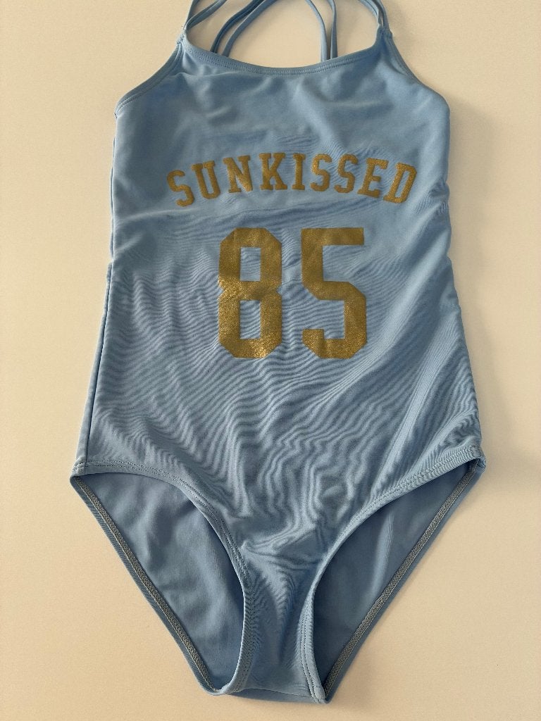Blauw badpak met gouden letters maat 134/140, Zeeman, Gebruikt, Meisje, Badpak