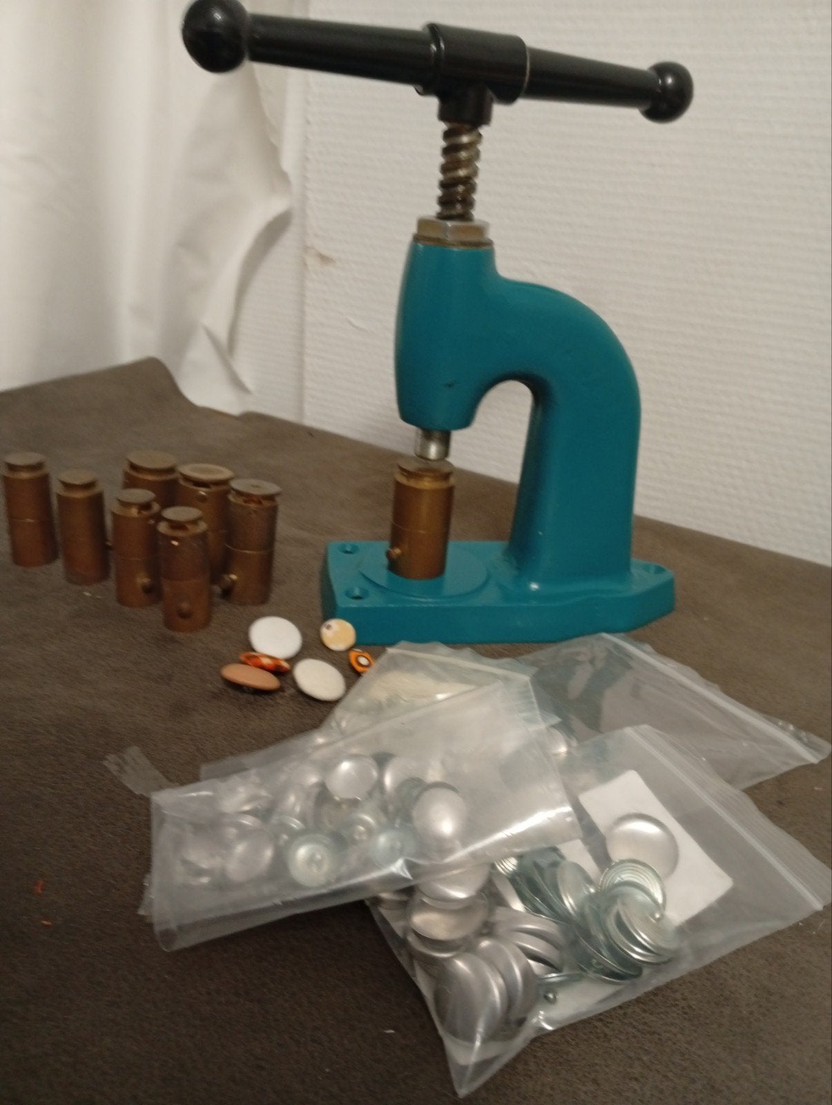 Presse à recouvrir les boutons professionnelle couture, Enlèvement ou Envoi
