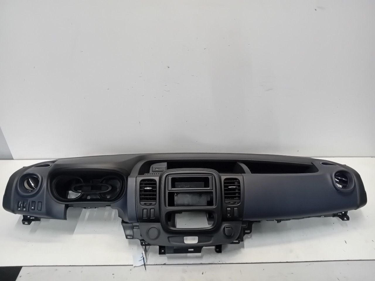 Dashboard Opel Vivaro, Onderdelen@venauto.nl, Van der Ven Autorecycling B.V., Gebruikt, Ettenseweg 76, 4706 PB Roosendaal, The Netherlands