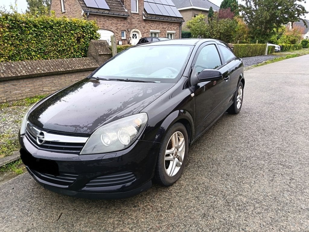 Opel Astra GTC, essence, homologuée pour la vente, Boîte manuelle, 5 places, Particulier, Tissu
