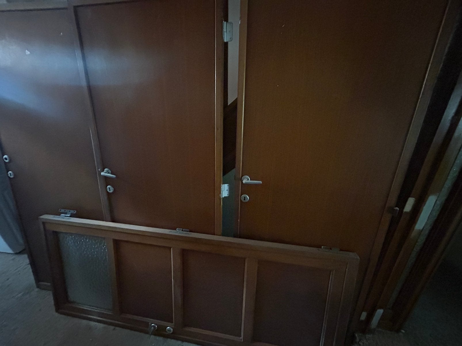 9 portes a vendre, Ophalen of Verzenden