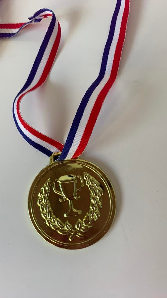 Medaille, Ophalen